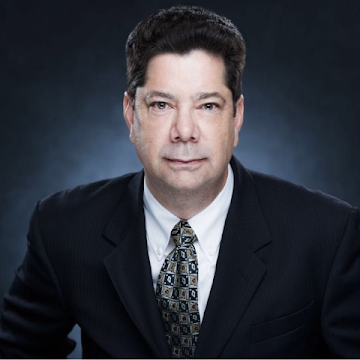 Jaime Flores, bilingual insurance and financial services agent in Las Vegas, NV